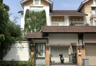 Cho thuê biệt thự nguyên căn MT mới tuyệt đẹp khu Nam Long 