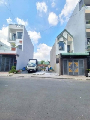 bán nhà trệt lầu gần ngã 4 chiu liu giá chỉ 3 tỷ 400tr 